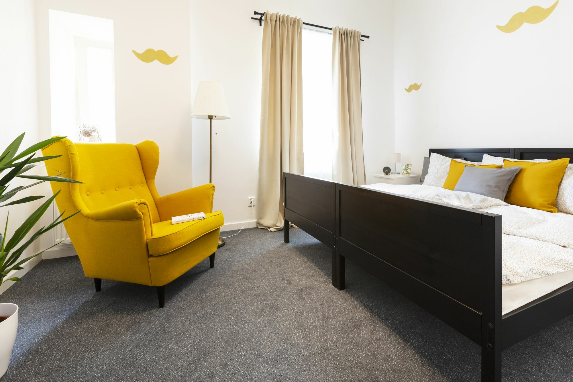 Little Tom Apartments Praga Exterior foto
